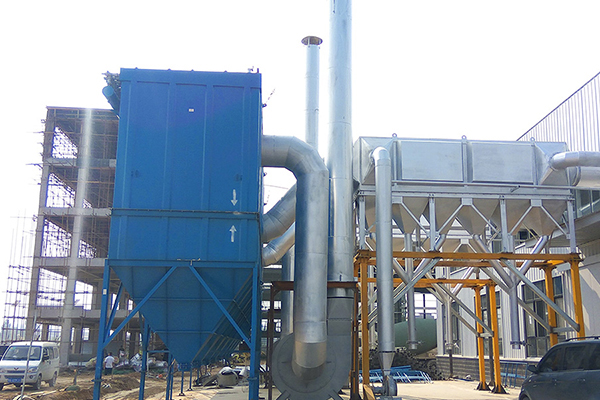 圣萊特耐材廠分式布袋除塵現(xiàn)場