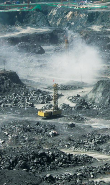 采礦場破碎車間粉塵治理前后對比實拍